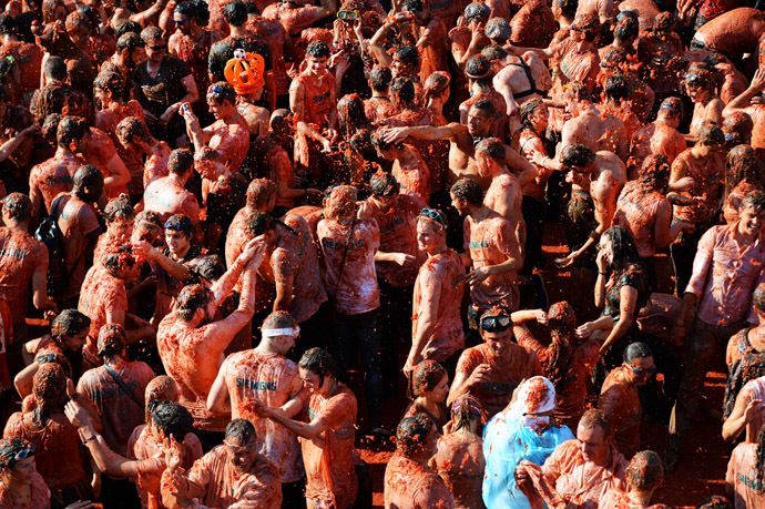 tomato fight