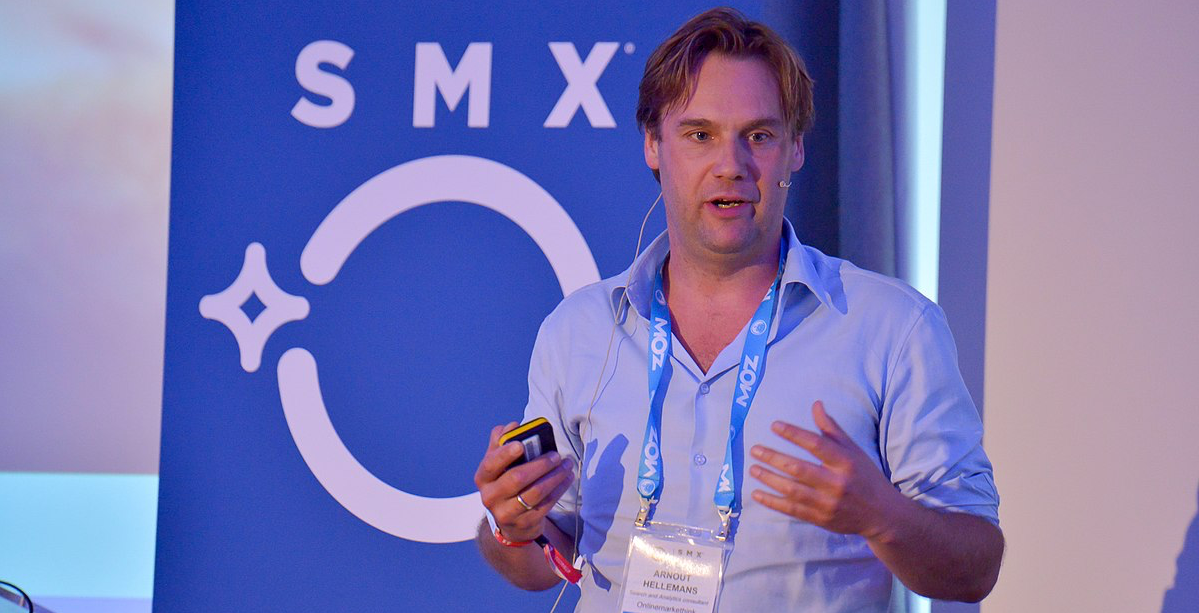 1200px-Arnout_Hellemans_speaking_at_SMX_London